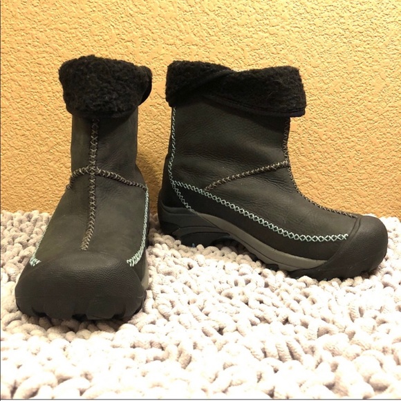 Keen Shoes - Keen Insulated Snow Boots Size 7